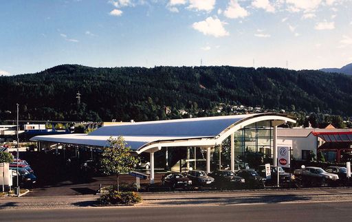 Porsche Interauto Verkaufscenter Ansicht Nord - Karl Heinz